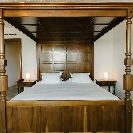Hotel Castillo De Monda