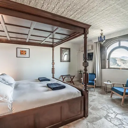 Hotel Castillo De Monda