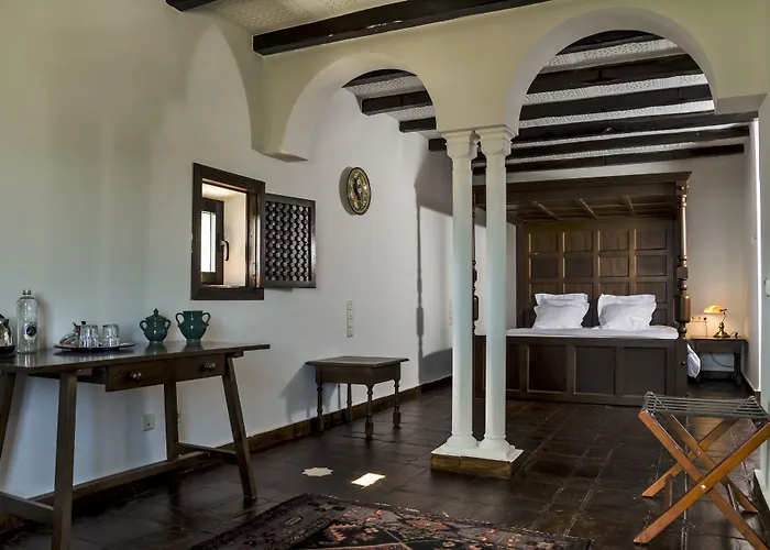 Hotel Castillo De Monda