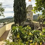 Castillo De Monda